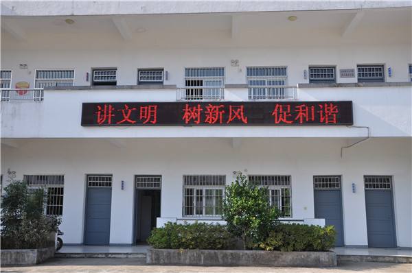 LED顯示屏點亮校園，一個暑假就搞定！